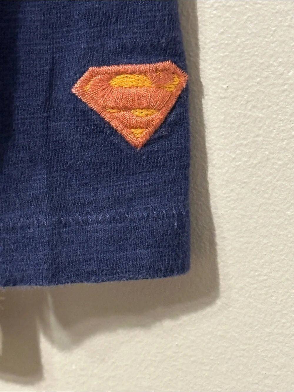 GAP boys navy and cream color Superman graphic long sleeve T-Shirt. Size 4T